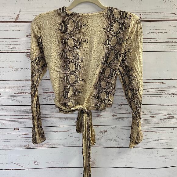 Windsor XS Cream In Style Snake Print Long Sleeve Wrap Top - Picture 7 of 8